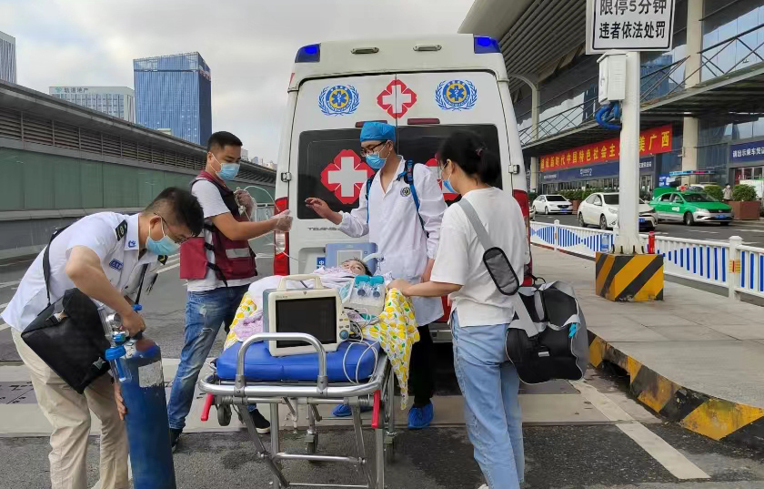 佛坪县救护车出租公司